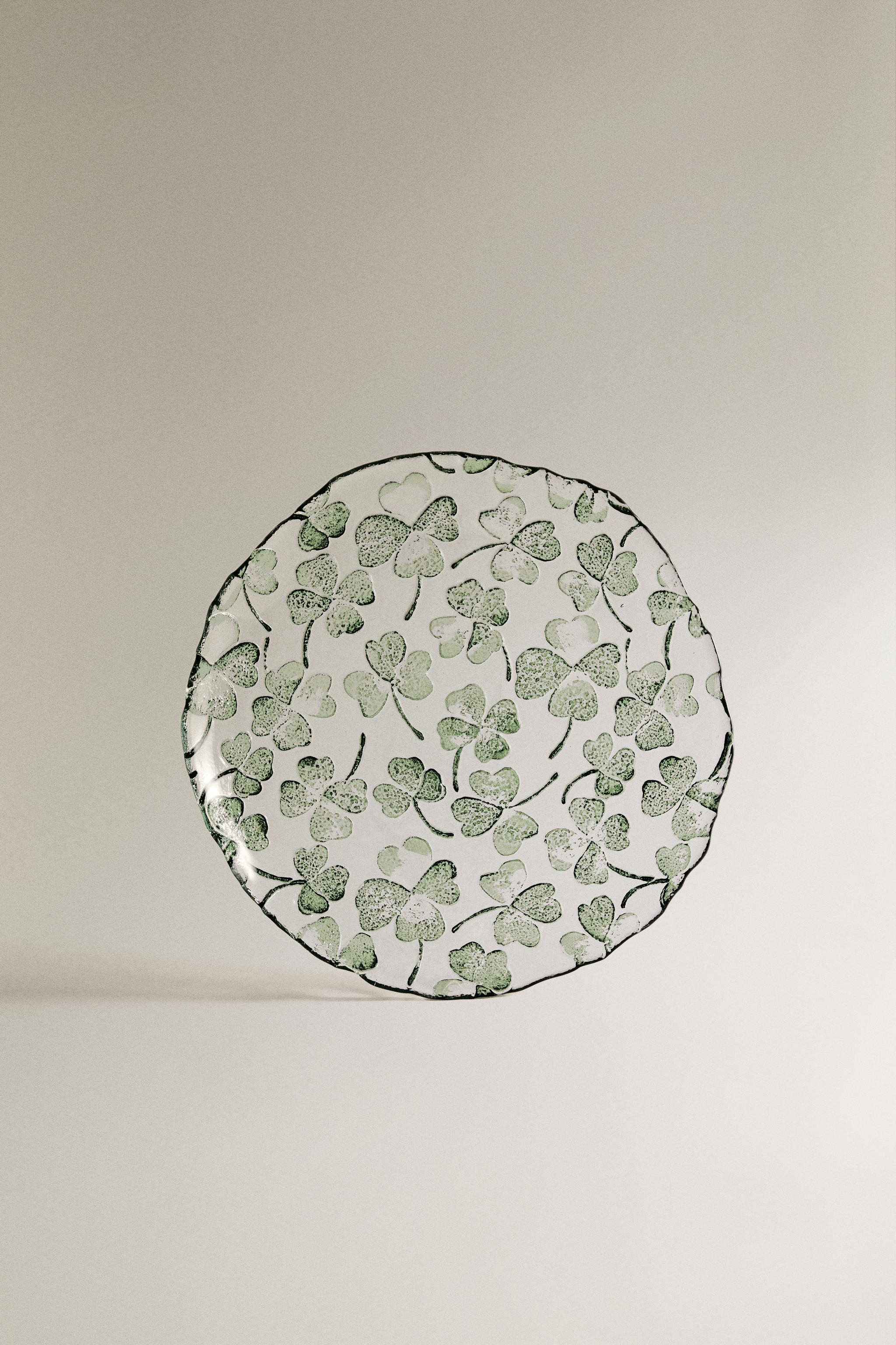 CLOVER GLASS DESSERT PLATE